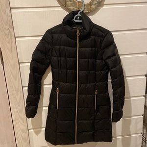 Michael kors packable down filler jacket 3/4 covers buttocks